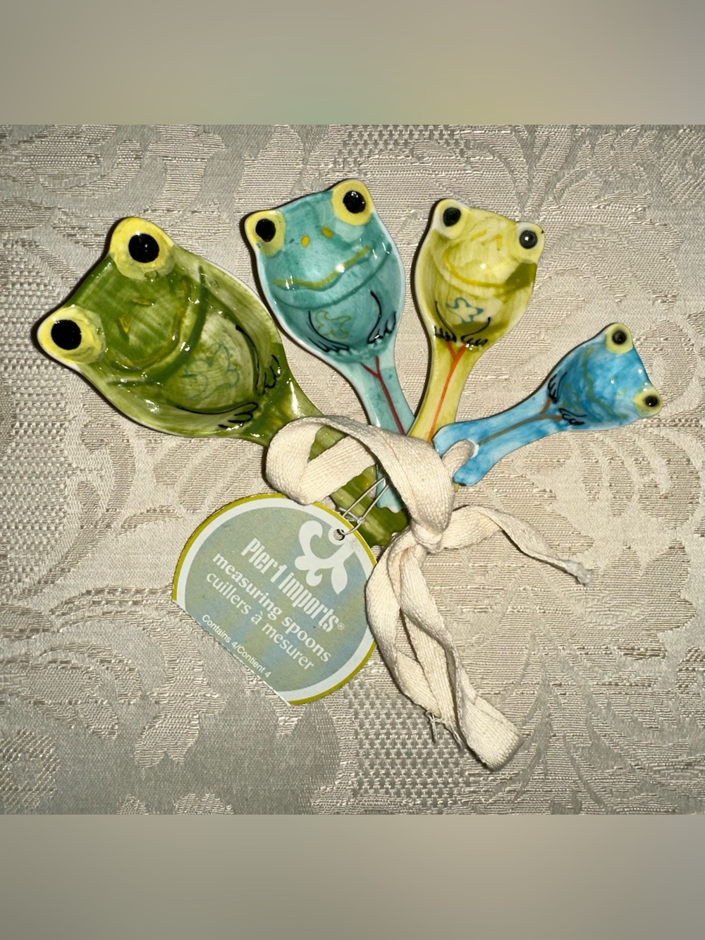 Pier 1 NWT Frog Novelty Ceramic Measuring Spoons Whimsy Home Decor Kitchen